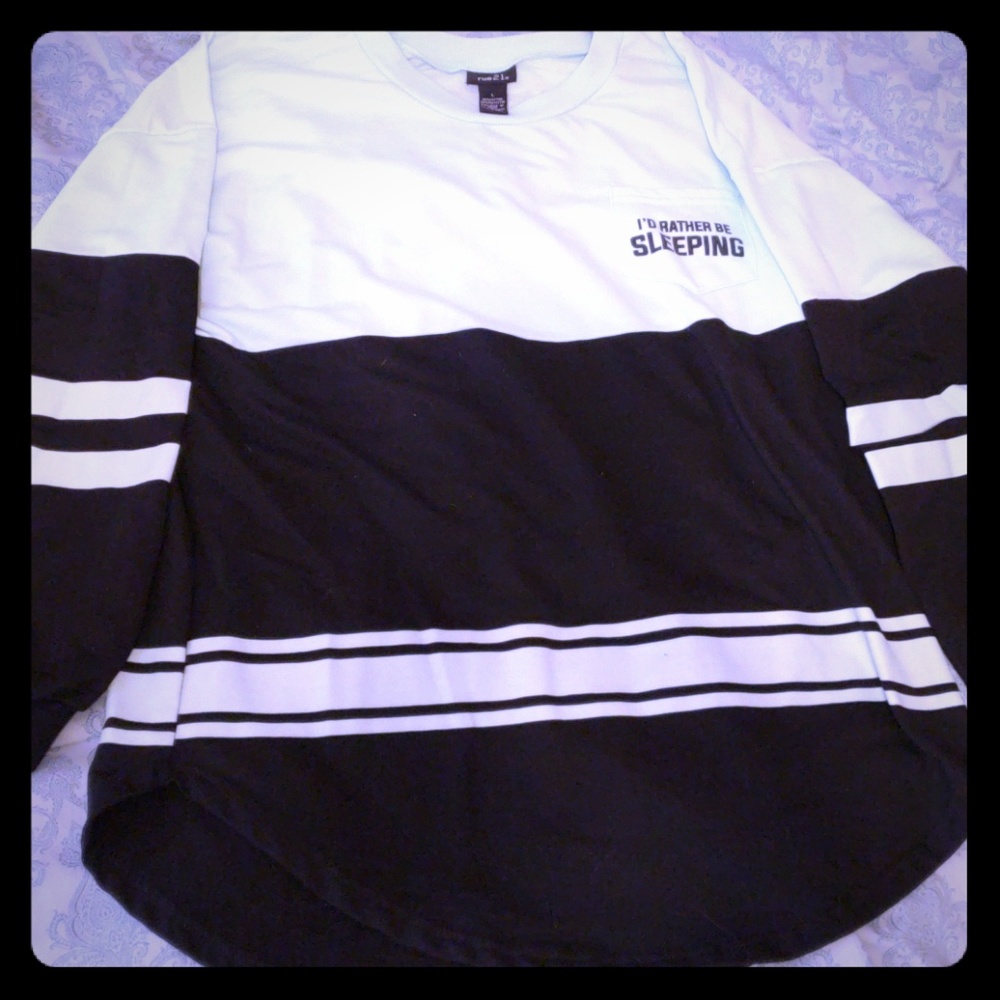 Rue 21 long sleeve pullover